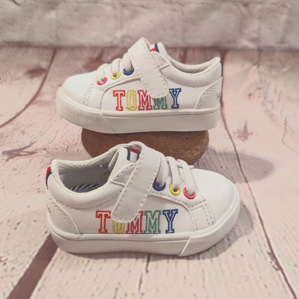 Tommy Hilfiger Infant Size 4 White with Rainbow Logo